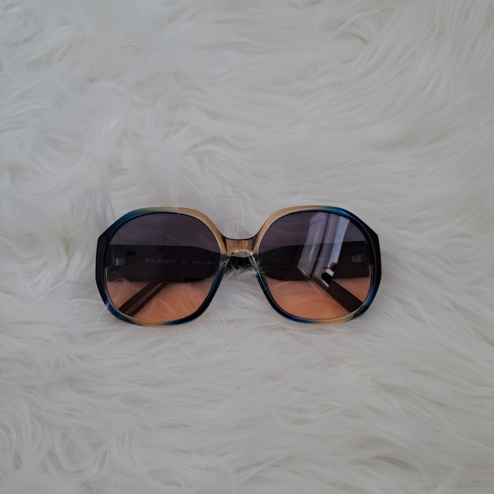 Aj Morgan Blue and Gold Sunglasses